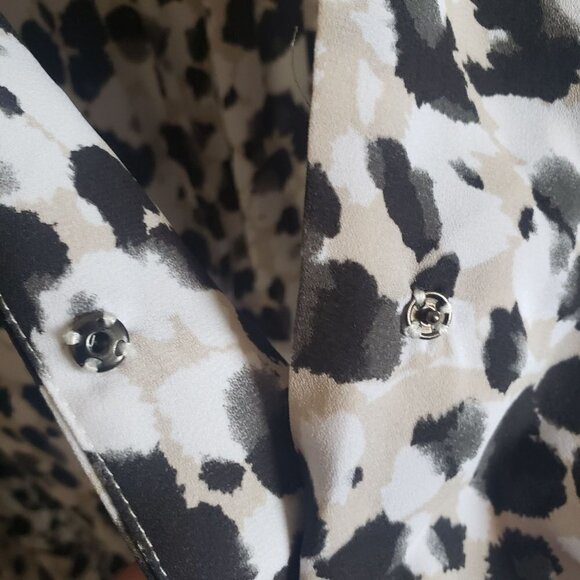 CAbi 5898 Rosette Leopard Wrap Peplum Blouse Animal Print Ruched Size Women's S - Picture 9 of 12